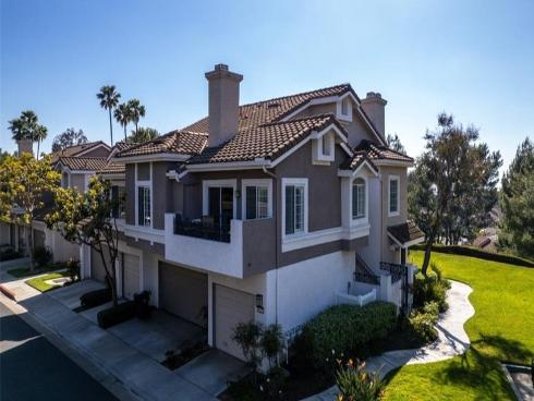 8025 E Sandstone   Drive, Anaheim Hills, CA