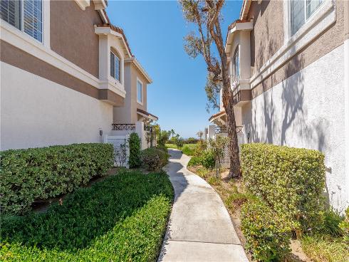 1085 S Sundance Drive  , Anaheim Hills, CA