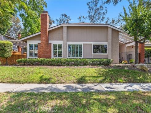 6520 E. Camino Vista 1