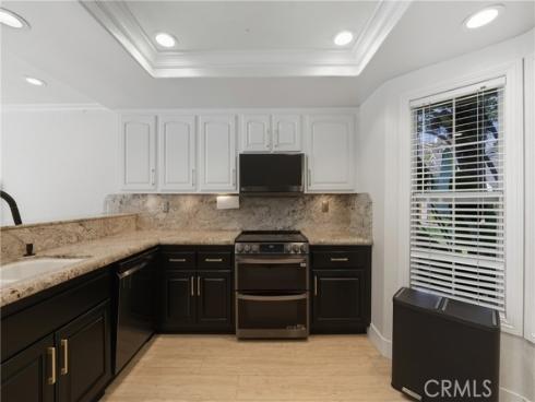 6070 E Summit  , Anaheim Hills, CA