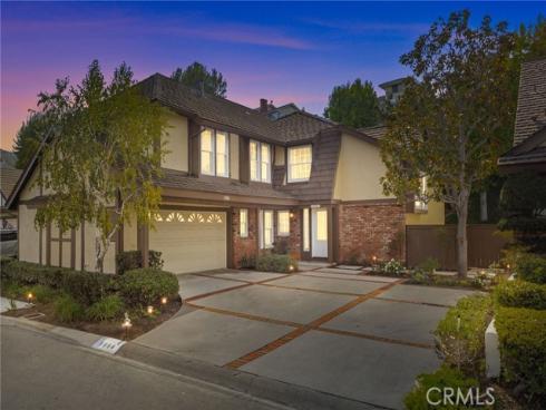 5984 E. Avenida La Vida