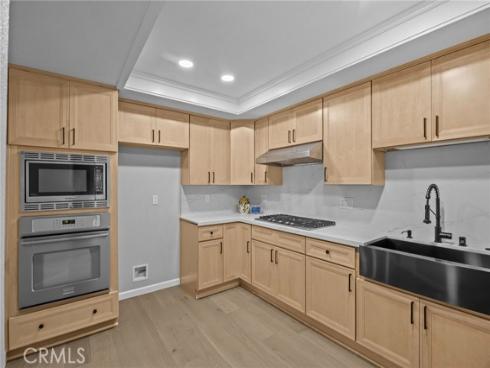 5984 E Avenida La Vida  , Anaheim Hills, CA