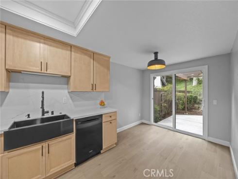 5984 E Avenida La Vida  , Anaheim Hills, CA