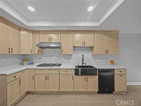 5984 E Avenida La Vida  , Anaheim Hills, CA