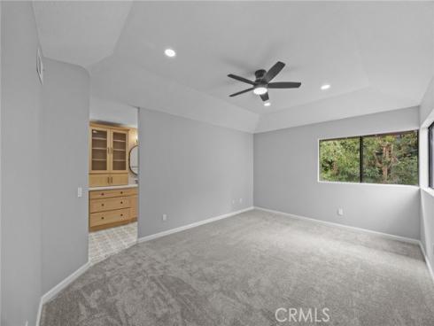 5984 E Avenida La Vida  , Anaheim Hills, CA