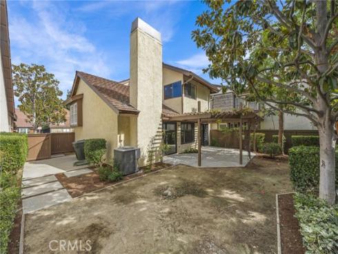 5984 E Avenida La Vida  , Anaheim Hills, CA