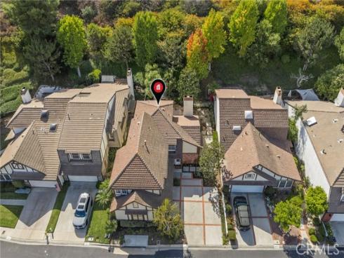 5984 E Avenida La Vida  , Anaheim Hills, CA