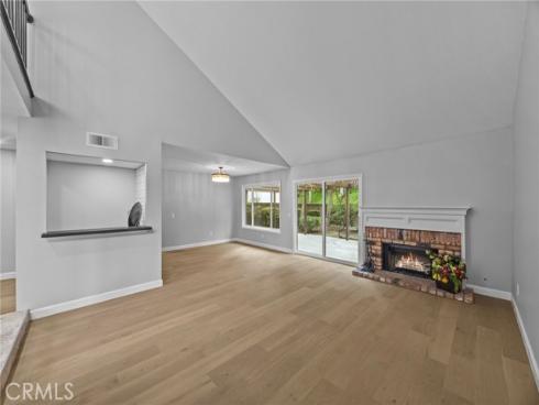 5984 E Avenida La Vida  , Anaheim Hills, CA