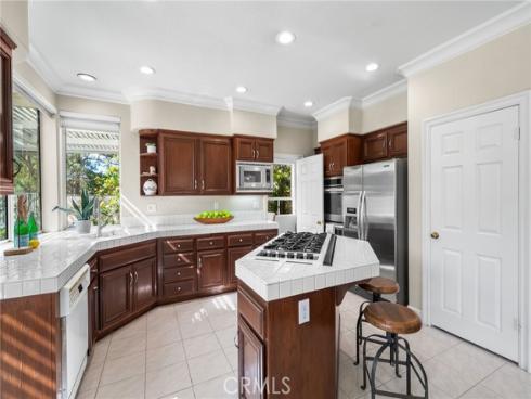 859 S Parkglen Place, Anaheim Hills, CA