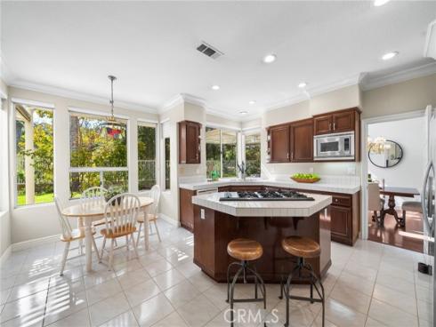 859 S Parkglen Place, Anaheim Hills, CA