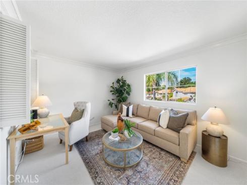 859 S Parkglen Place, Anaheim Hills, CA