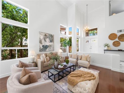 859 S Parkglen Place, Anaheim Hills, CA