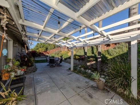 130 N Lohrum Lane, Anaheim Hills, CA