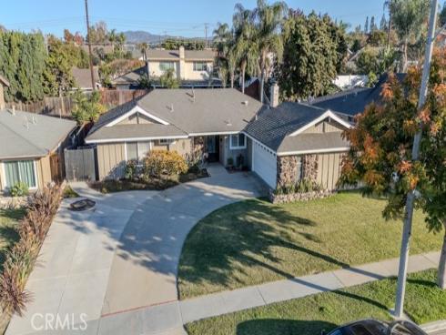 130 N Lohrum Lane, Anaheim Hills, CA