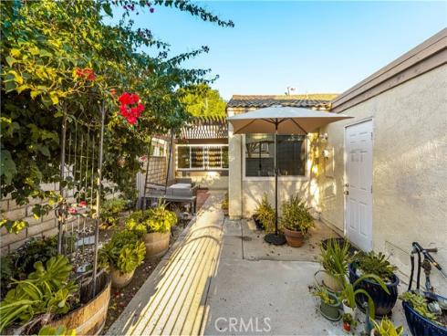 5573 E. Vista Del Rio