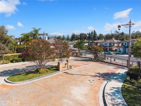 8180 E Brookdale Lane, Anaheim Hills, CA