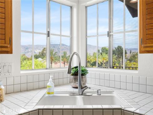 8123 E Oak Ridge Circle, Anaheim Hills, CA