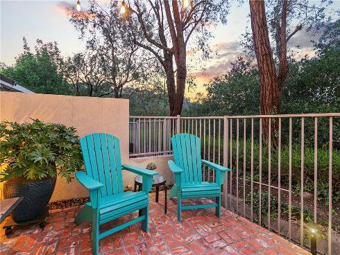 825 S Jacaranda Way, Anaheim Hills, CA