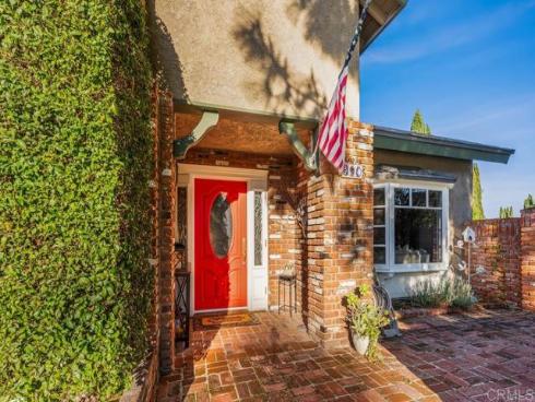 910 S Amherst   Circle, Anaheim Hills, CA