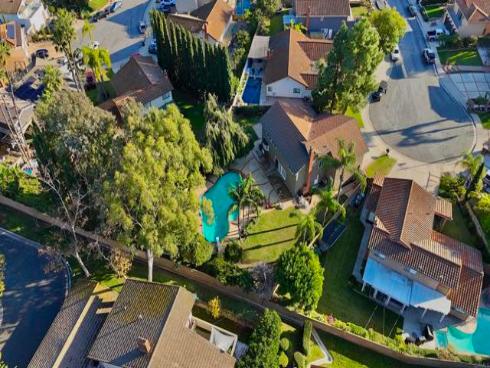 910 S Amherst   Circle, Anaheim Hills, CA