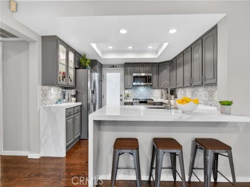 818 S Amber Lane, Anaheim Hills, CA