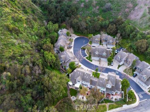 818 S Amber Lane, Anaheim Hills, CA