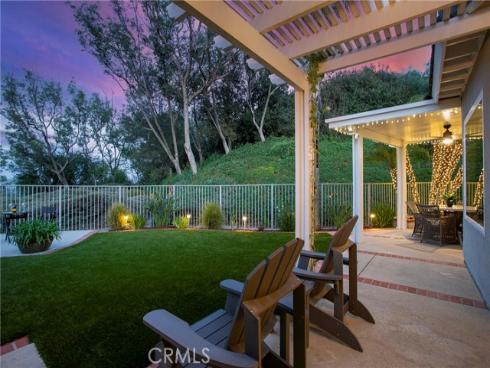 818 S Amber Lane, Anaheim Hills, CA