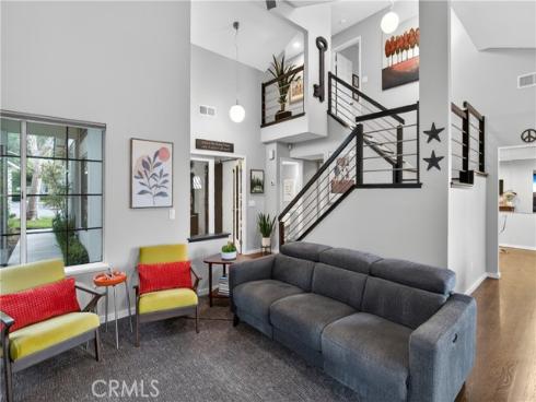 818 S Amber Lane, Anaheim Hills, CA