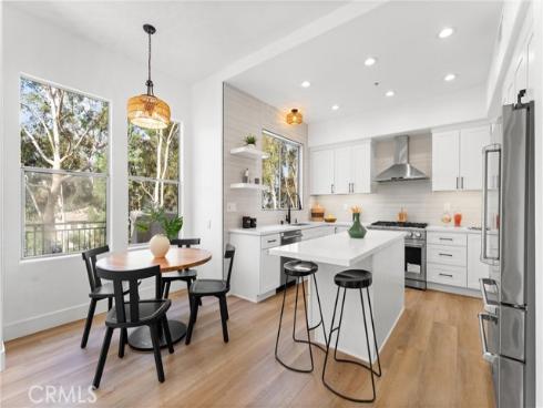 397  San Vicente   Lane, Anaheim Hills, CA