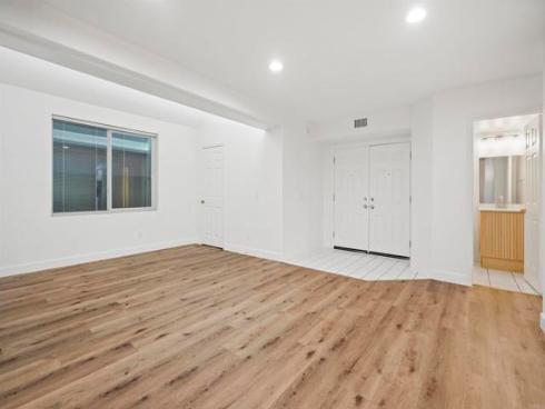 1065 S Hanlon   Way, Anaheim Hills, CA