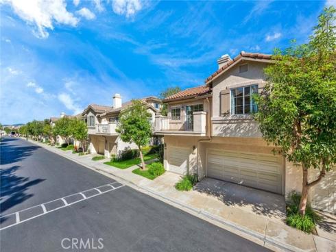 7973 E Viewrim  , Anaheim Hills, CA
