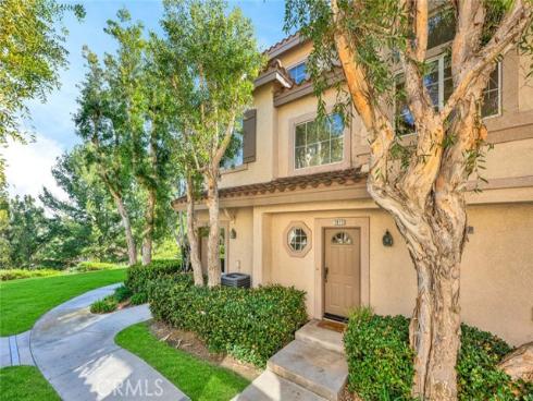 7973 E Viewrim  , Anaheim Hills, CA
