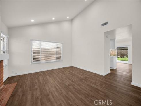 180 N Solomon  , Anaheim Hills, CA