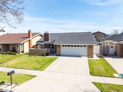 180 N Solomon  , Anaheim Hills, CA