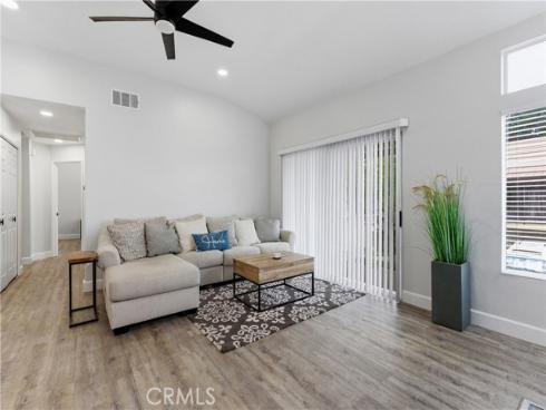 8070 E Oak Ridge   Circle, Anaheim Hills, CA