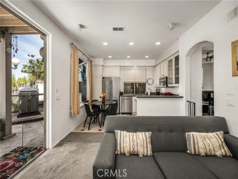 993 S Dylan   Way, Anaheim Hills, CA