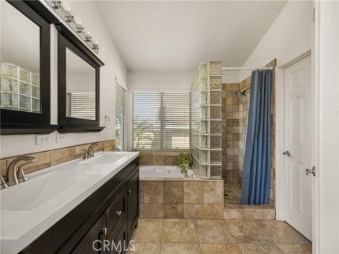 993 S Dylan   Way, Anaheim Hills, CA