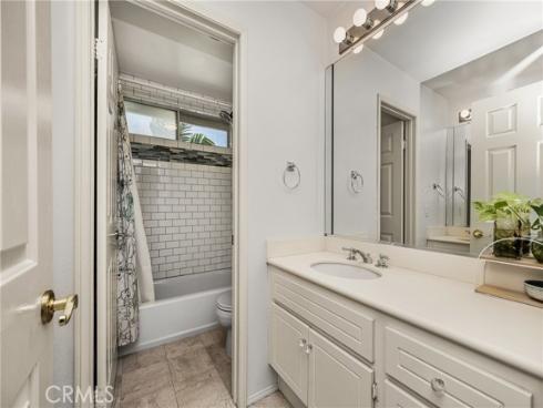 993 S Dylan   Way, Anaheim Hills, CA