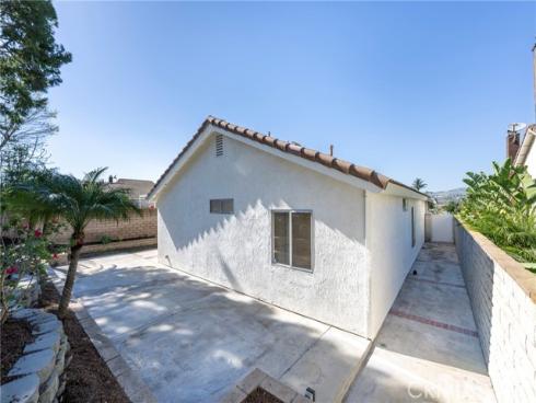 8496  East Meadowridge Street  , Anaheim Hills, CA