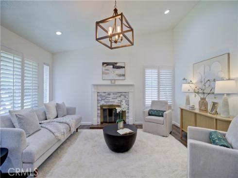 292 N Camino Arroyo  , Anaheim Hills, CA