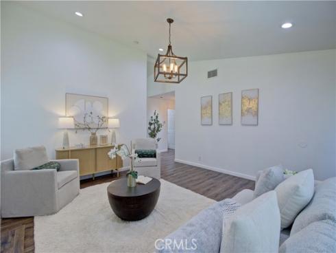 292 N Camino Arroyo  , Anaheim Hills, CA