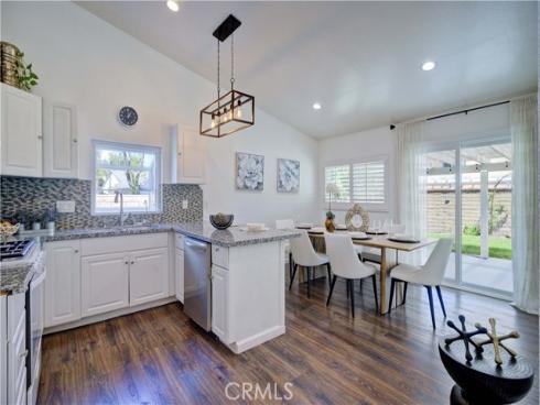 292 N Camino Arroyo  , Anaheim Hills, CA