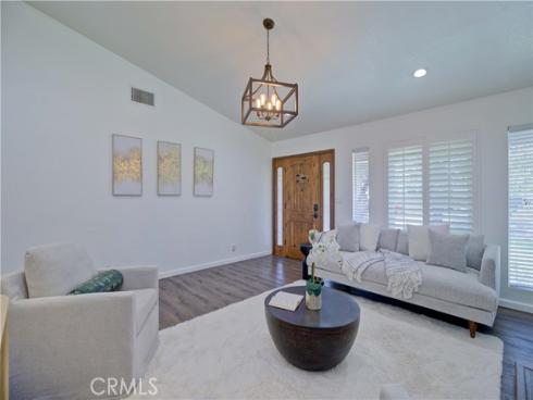 292 N Camino Arroyo  , Anaheim Hills, CA