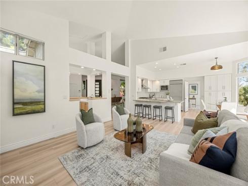 334 S Whitestone  , Anaheim Hills, CA