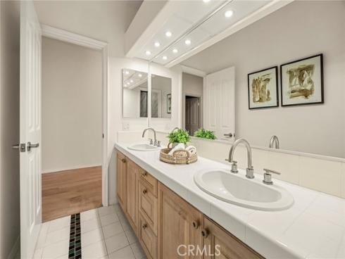 334 S Whitestone  , Anaheim Hills, CA