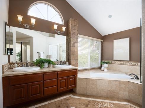 547 S Eveningsong   Lane, Anaheim Hills, CA