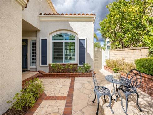 547 S Eveningsong   Lane, Anaheim Hills, CA