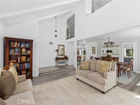 781 S Goldfinch Way, Anaheim Hills, CA
