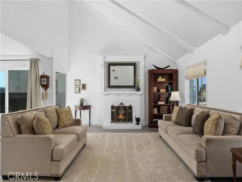781 S Goldfinch Way, Anaheim Hills, CA