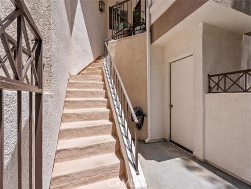 1089 S Daybreak Court, Anaheim Hills, CA
